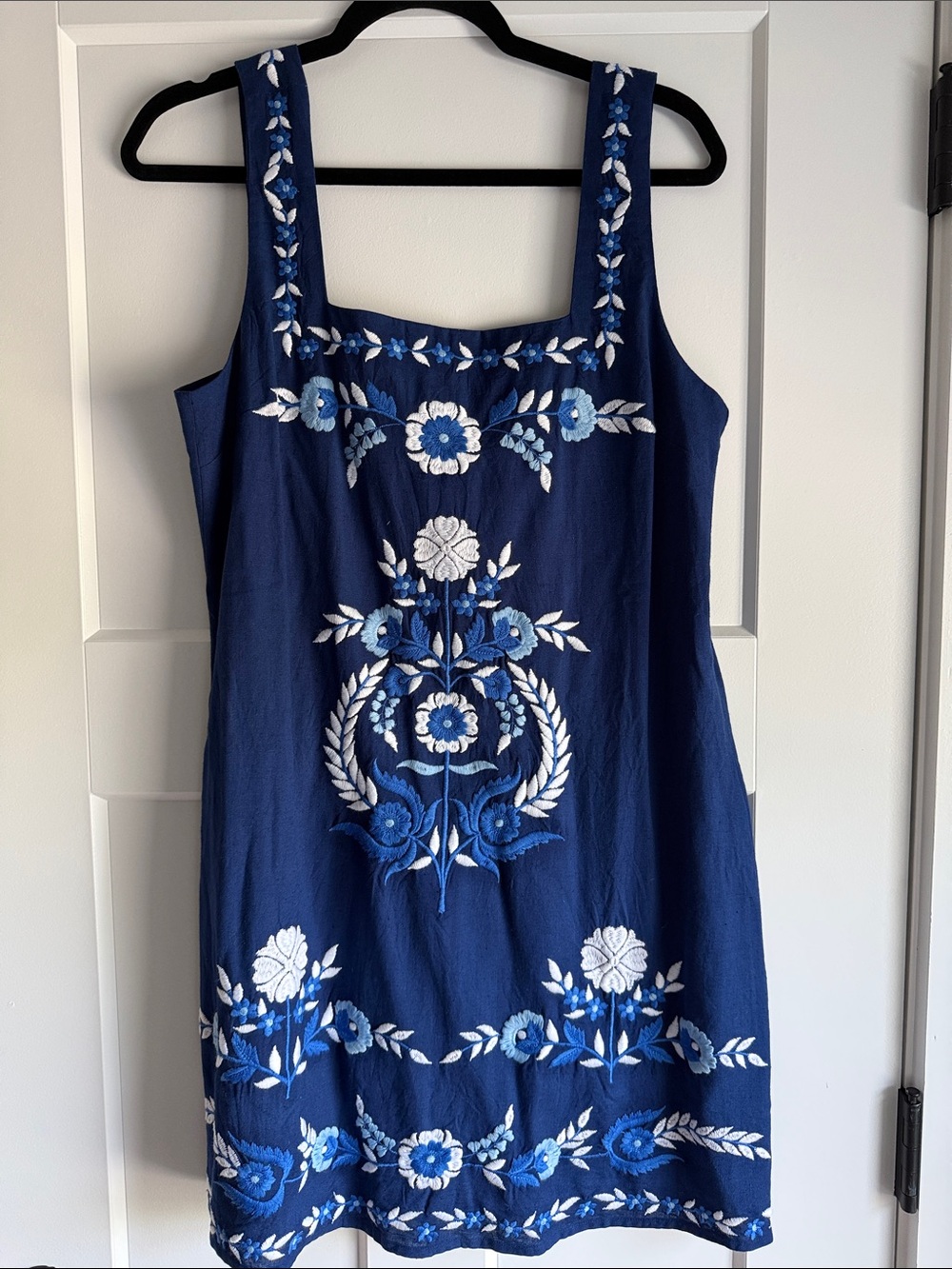 Roller Rabbit Lyra Embroidery Lara Dress NWT